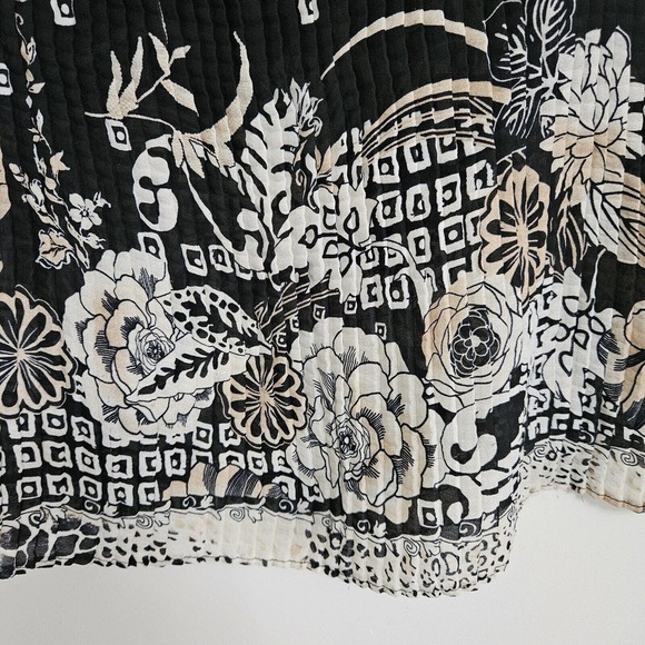 Women’s Size Medium Accordion Pleated Black Tan Floral Sleeveless Top Scoop Neck - Picture 4 of 6